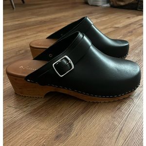 Anthropologie classic clogs